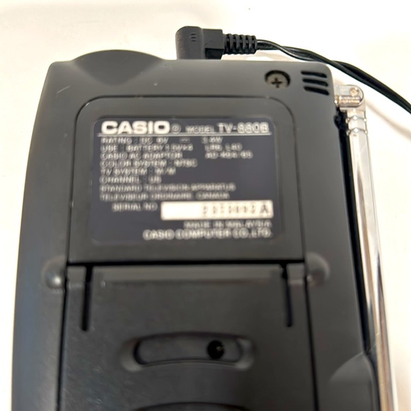 Vintage Casio Portable Handheld Television - Picture 3 of 3